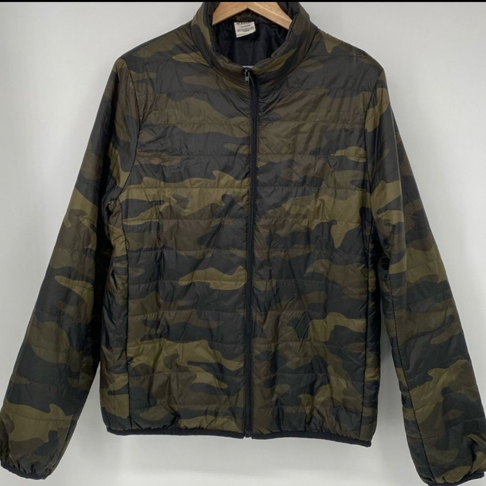 VS PINK Camo Puffer Jacket